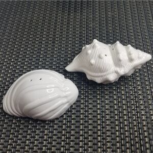 White Seashells Salt and‎ Pepper Shaker Set White Ceramic
